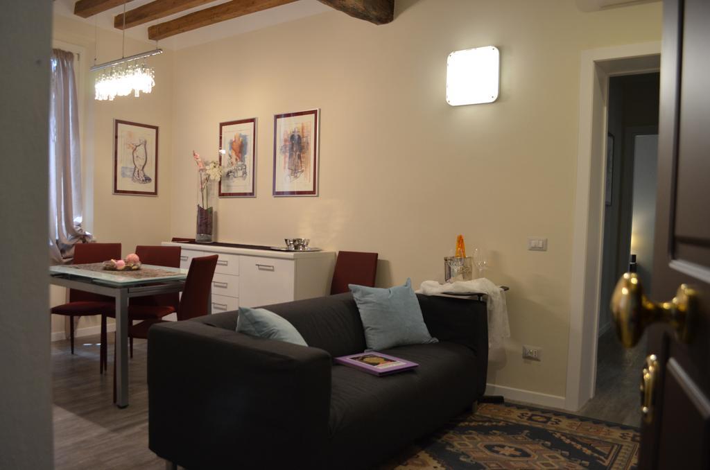 Apartament Heart Of Parma Pokój zdjęcie